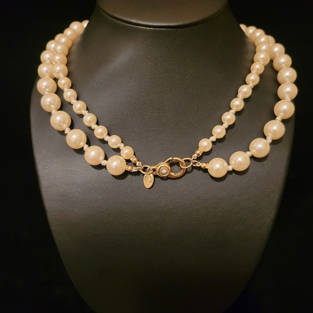 Estate Charming Charlie Faux Pearl Double Strand Necklace - Picture 4 of 5